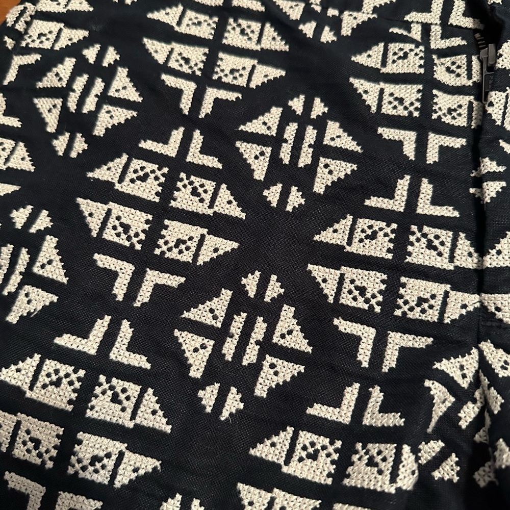 Lucky Brand Black and Cream Shorts - Picture 2 of 10